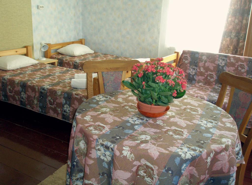 Meteorits Hotel Smiltene Cameră foto